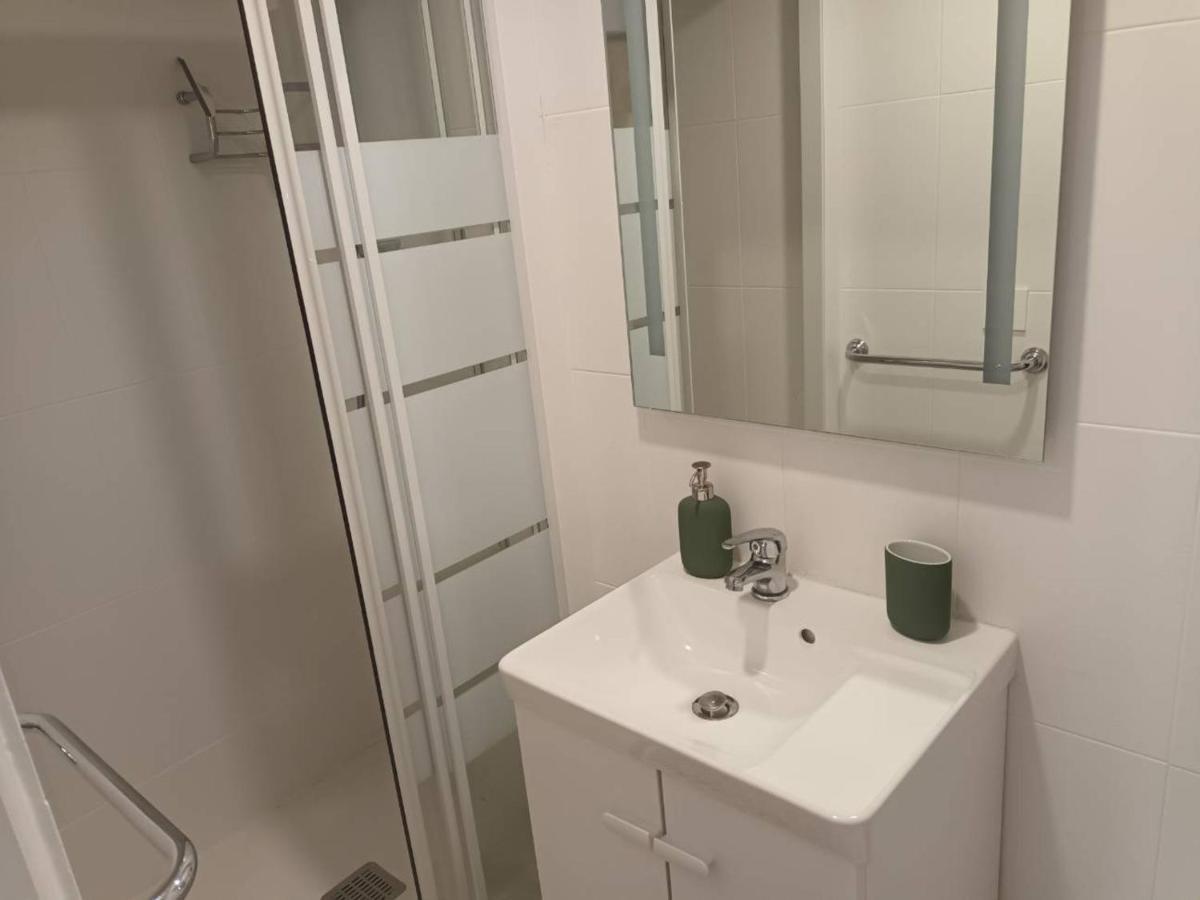 Appartement T2 Renove, Centre-Ville Hendaye, Proche Baie, Sans Ascenseur, Balcon, Calme, Wifi Non Inclus - Fr-1-239-850 エクステリア 写真